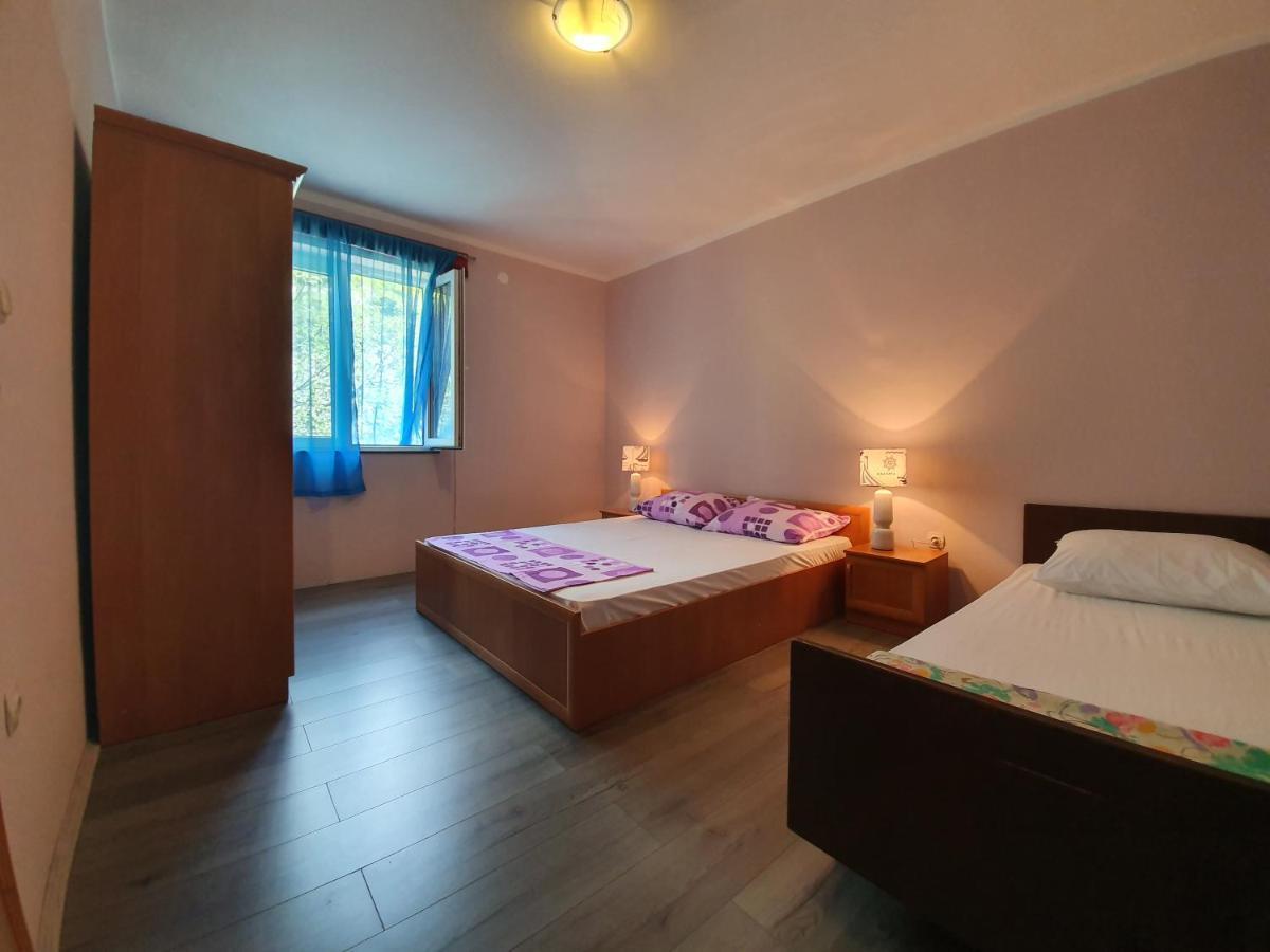 Apartment Toni Senj  Bagian luar foto