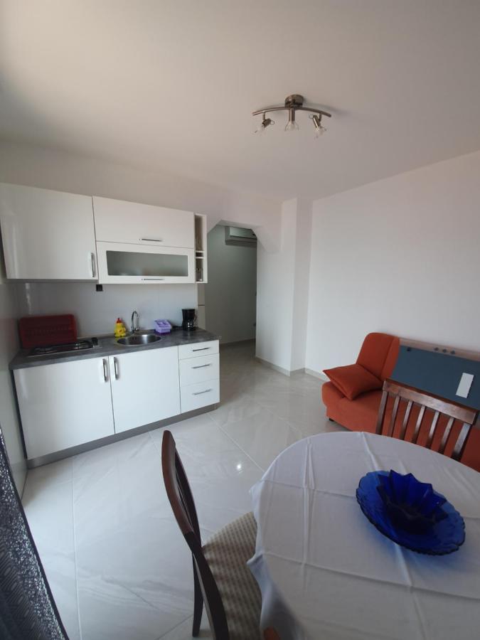 Apartment Toni Senj  Bagian luar foto