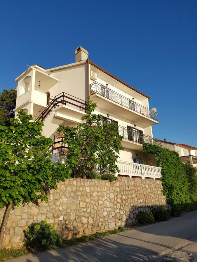 Apartment Toni Senj  Bagian luar foto