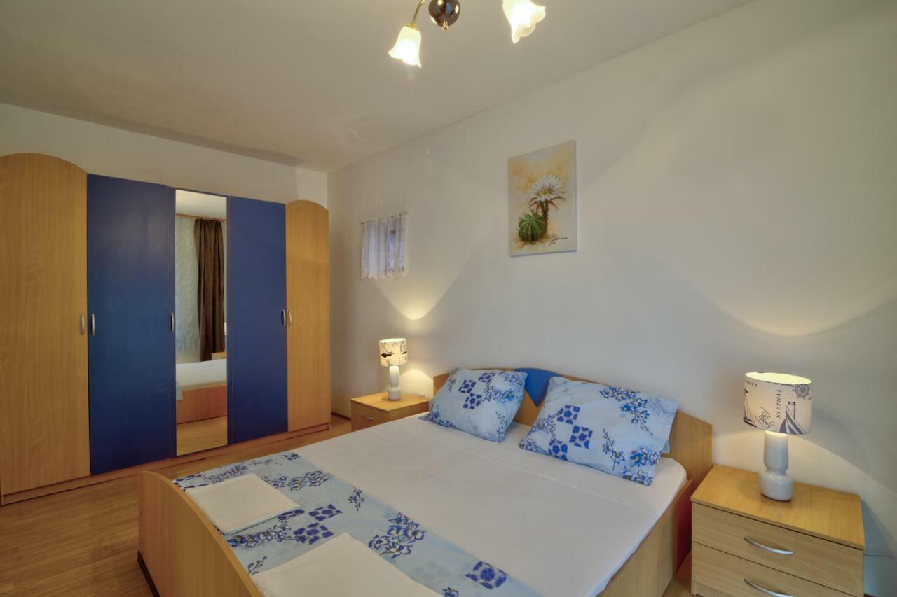 Apartment Toni Senj  Bagian luar foto