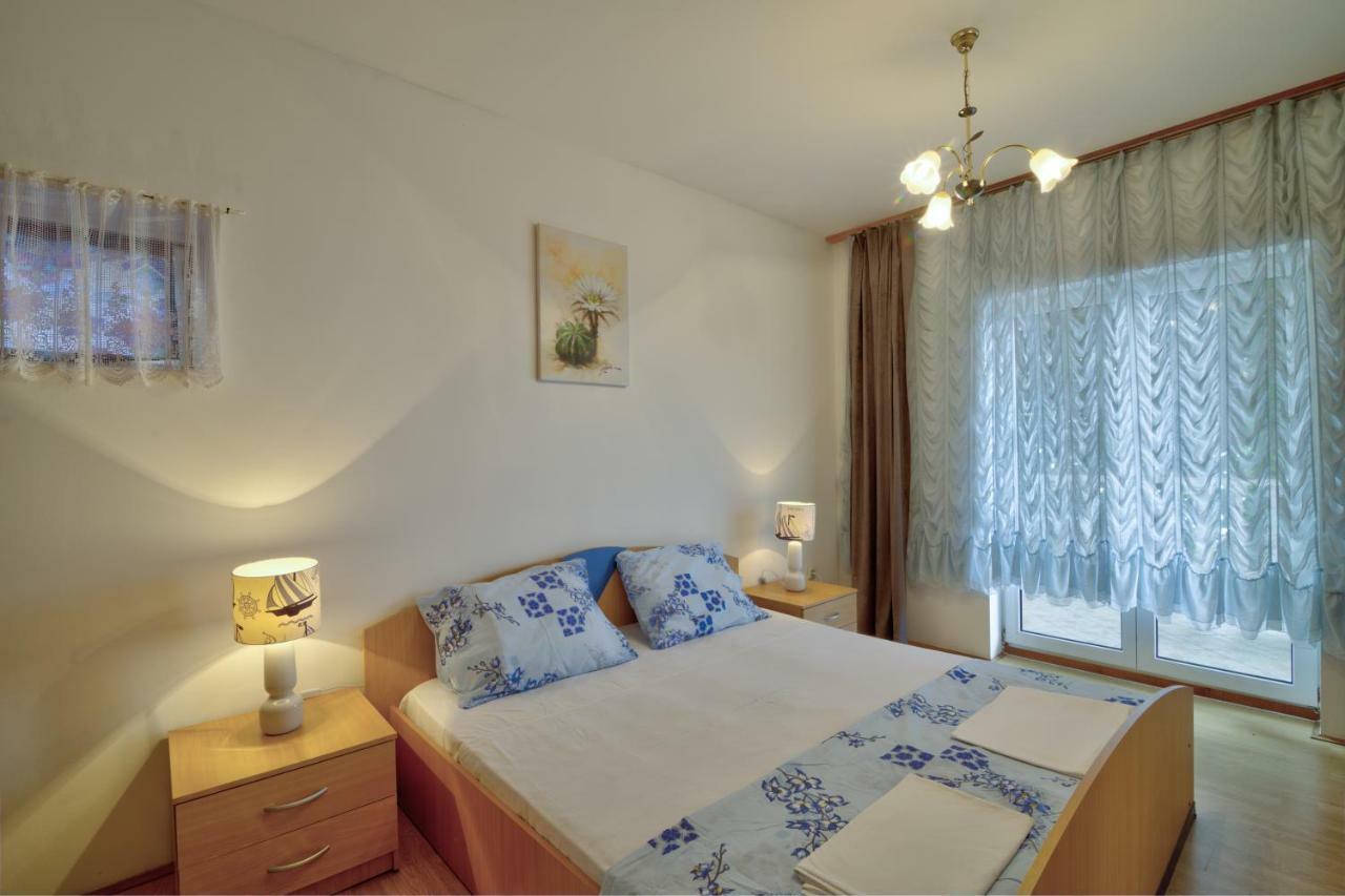 Apartment Toni Senj  Bagian luar foto